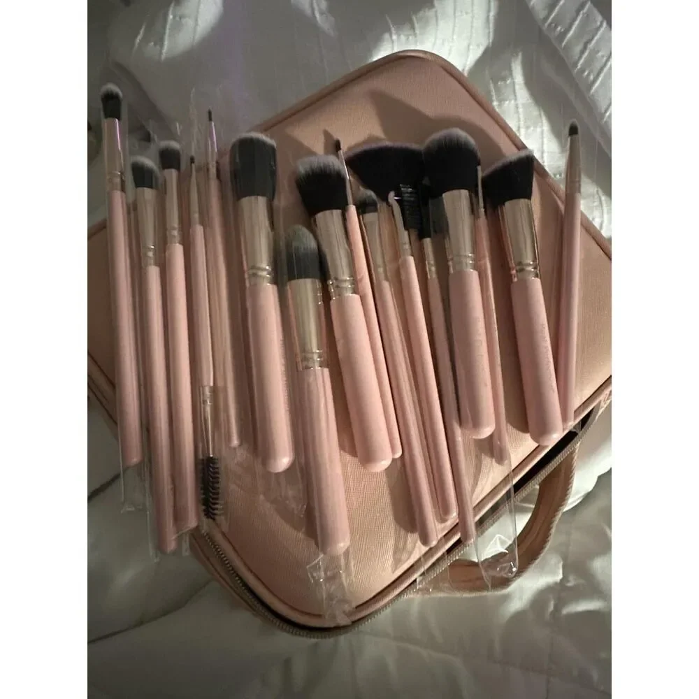 Real Perfection16 Pieces Pink Make up Brushes Kit with 1 Eyebrow Razor
